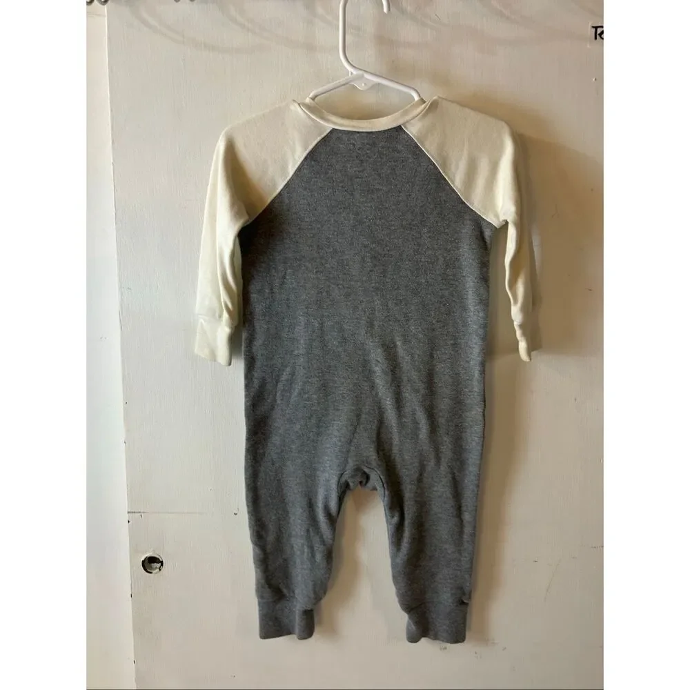 Ralph Lauren Polo‎ 9m snap bodysuit cream gray